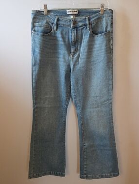 DKNY Light Blue Women's Straight-Leg Jeans